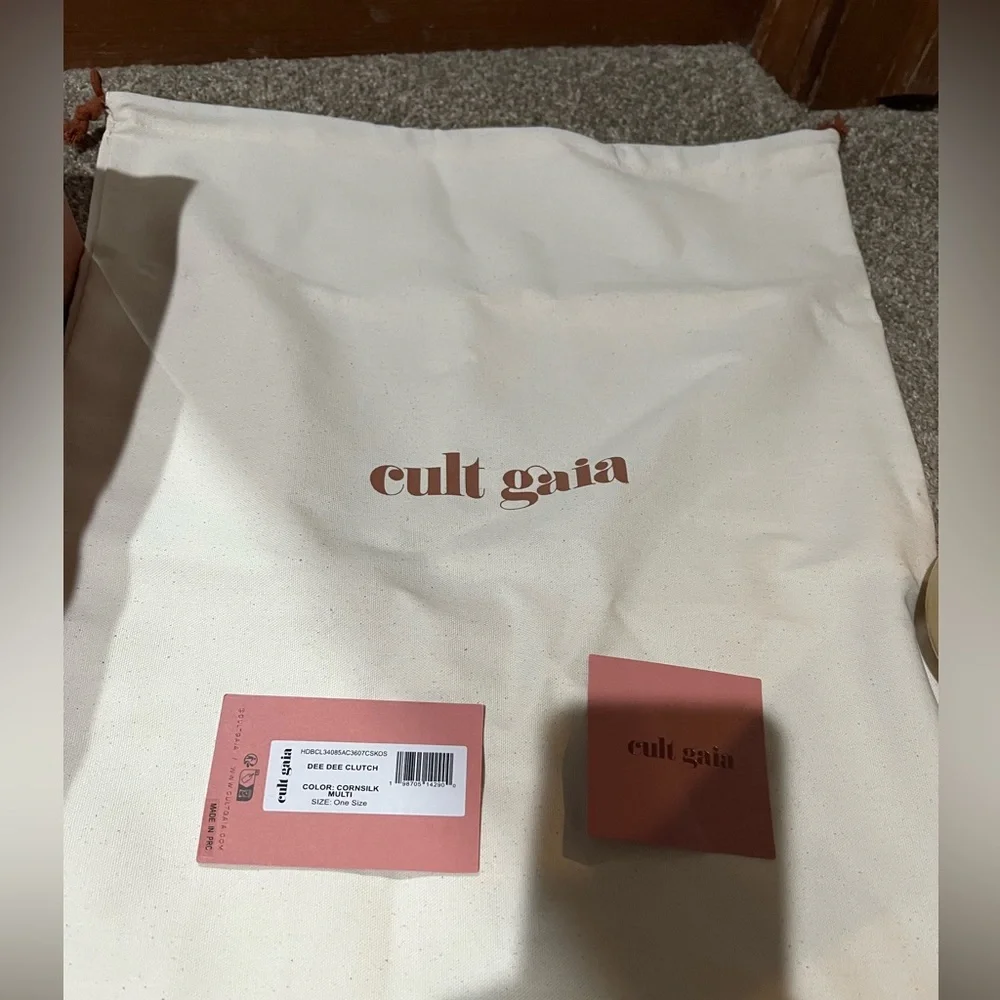 Cult Gaia Dee Dee Clutch - Picture 13 of 13